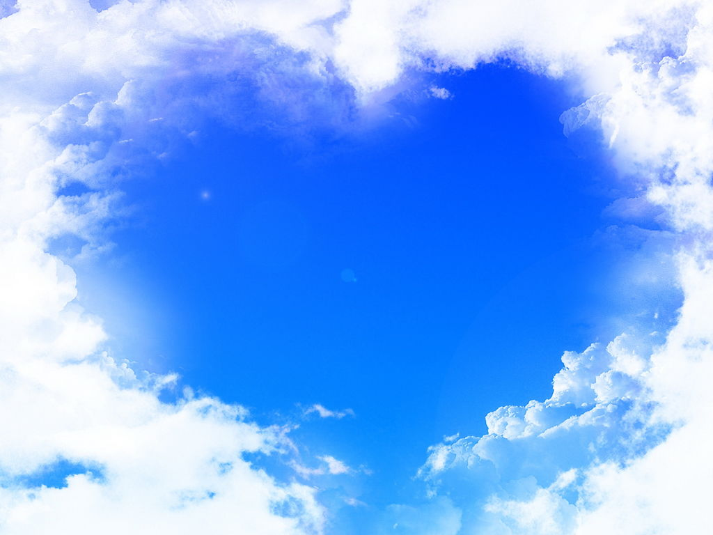 绿色原野天空蓝天白云形成的爱心图片素材-编号16543308-图行天下